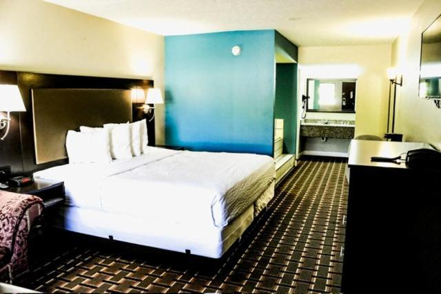 Days Inn By Wyndham Литл-Ривер Экстерьер фото
